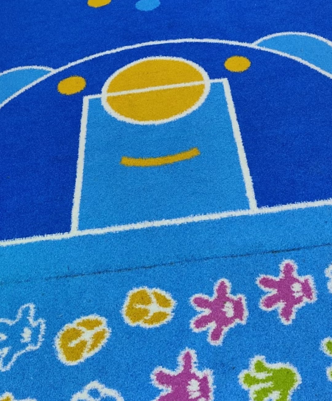3 3